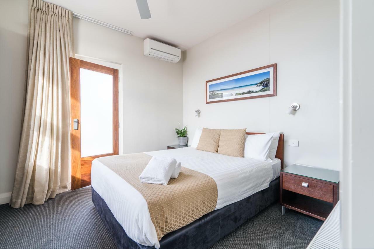 Huskisson Hotel Екстериор снимка